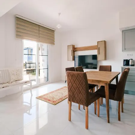 Appartement Sea View W Garden Balcony By Beach In *