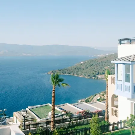 Apartment Sea View W Garden Balcony By Beach In Milas